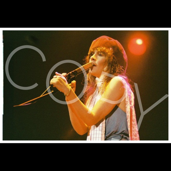 Meet your Posher, Carolyn - Picture 3 of 3